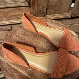 Old Navy rust orange braided suede flats size 7